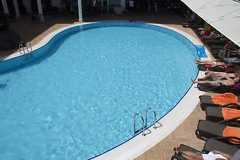 Ξενοδοχείο Holiday City 4*