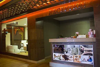 Holiday City Hotell