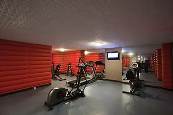 Hotell Holiday City 4*