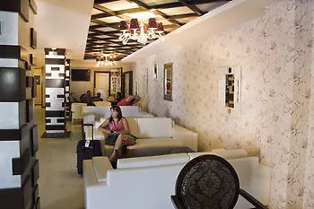 Hotel Holiday City 4*