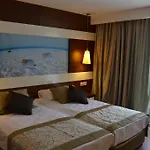 Hotel (adults Only)