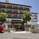 Hotel (adults Only) Side