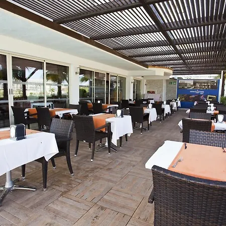 מלון (adults Only) 4*