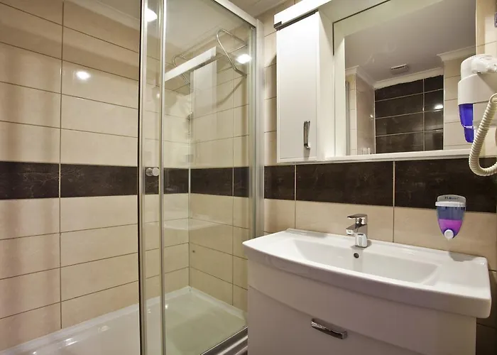 Hotel (adults Only) Side